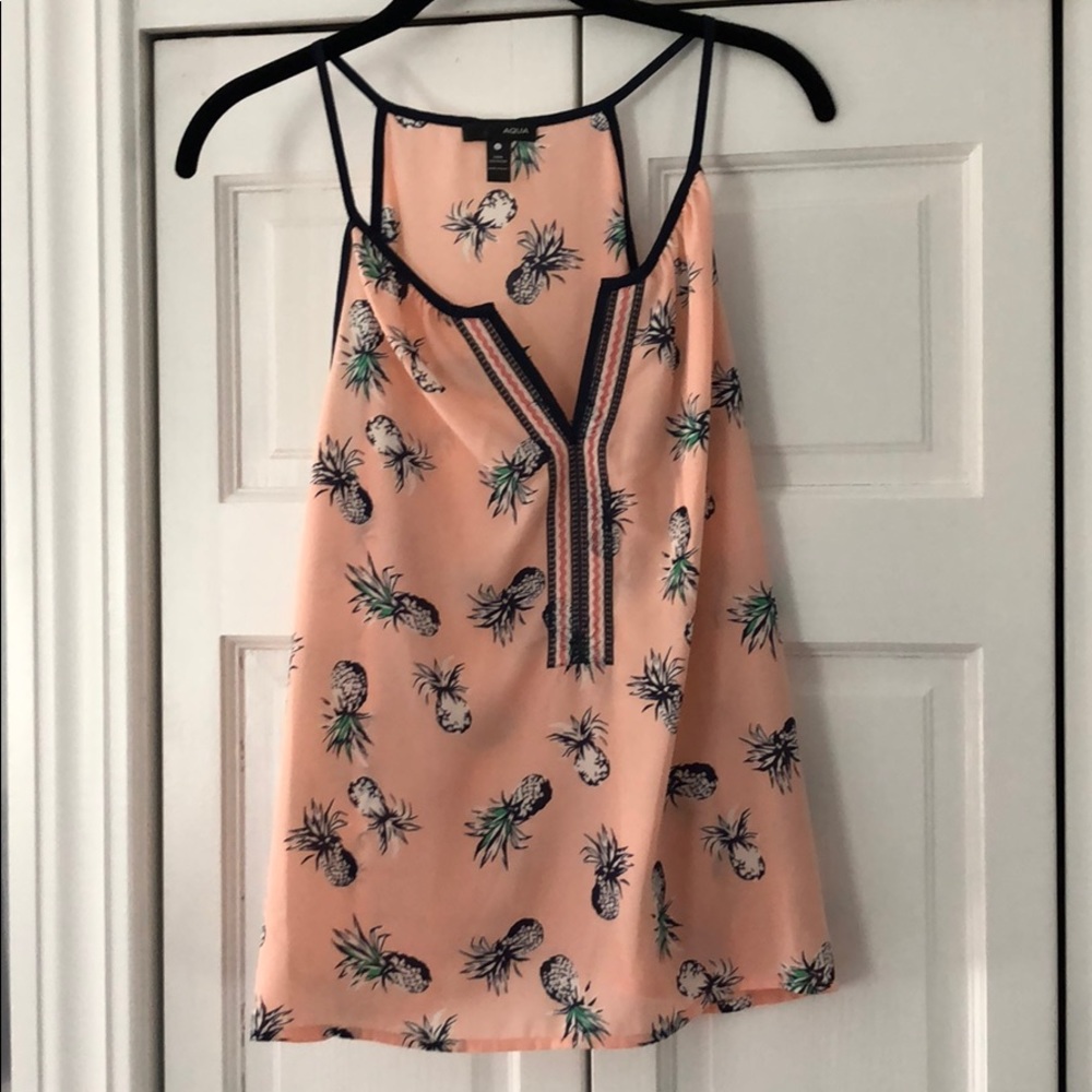 Aqua pineapple tank